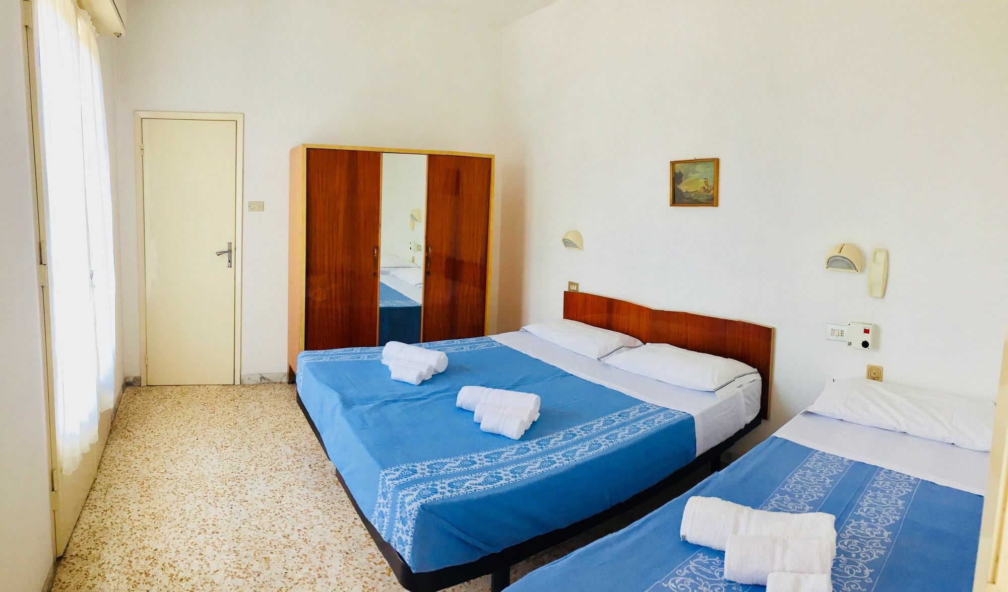 Urania Hotel Fogliano Marina ภายนอก รูปภาพ
