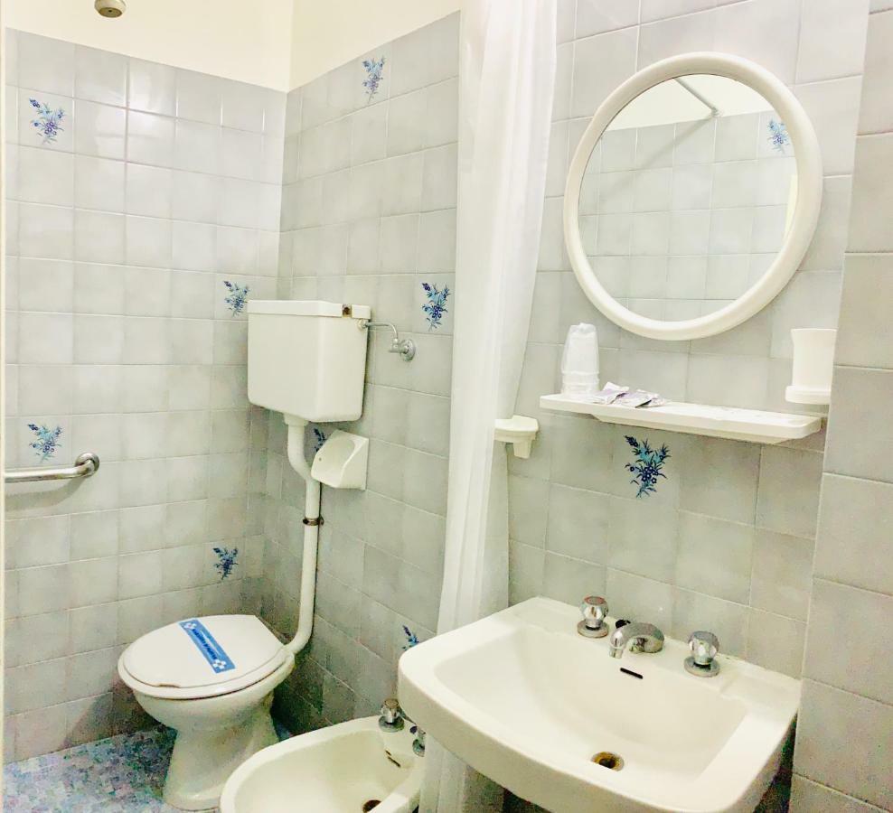 Urania Hotel Fogliano Marina ภายนอก รูปภาพ